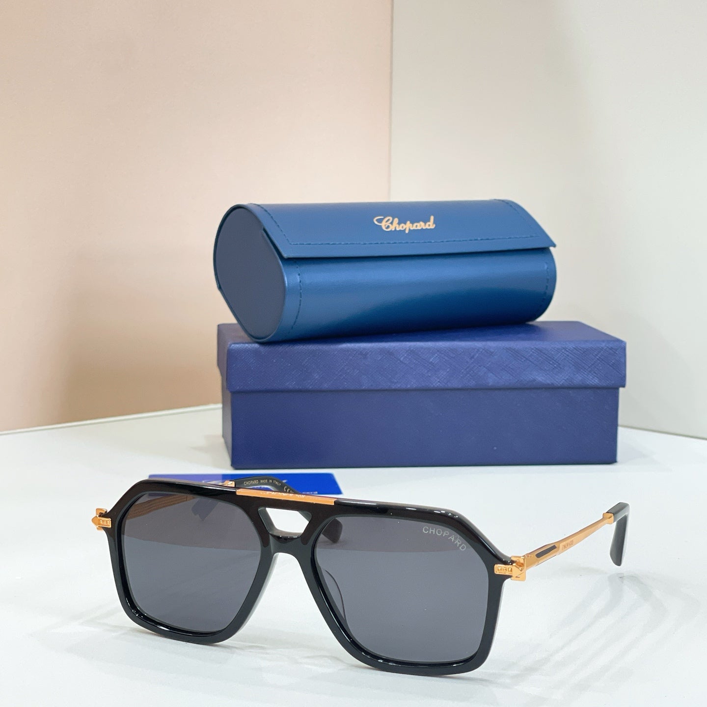 CHOPARD SQUARE SUNGLASSES