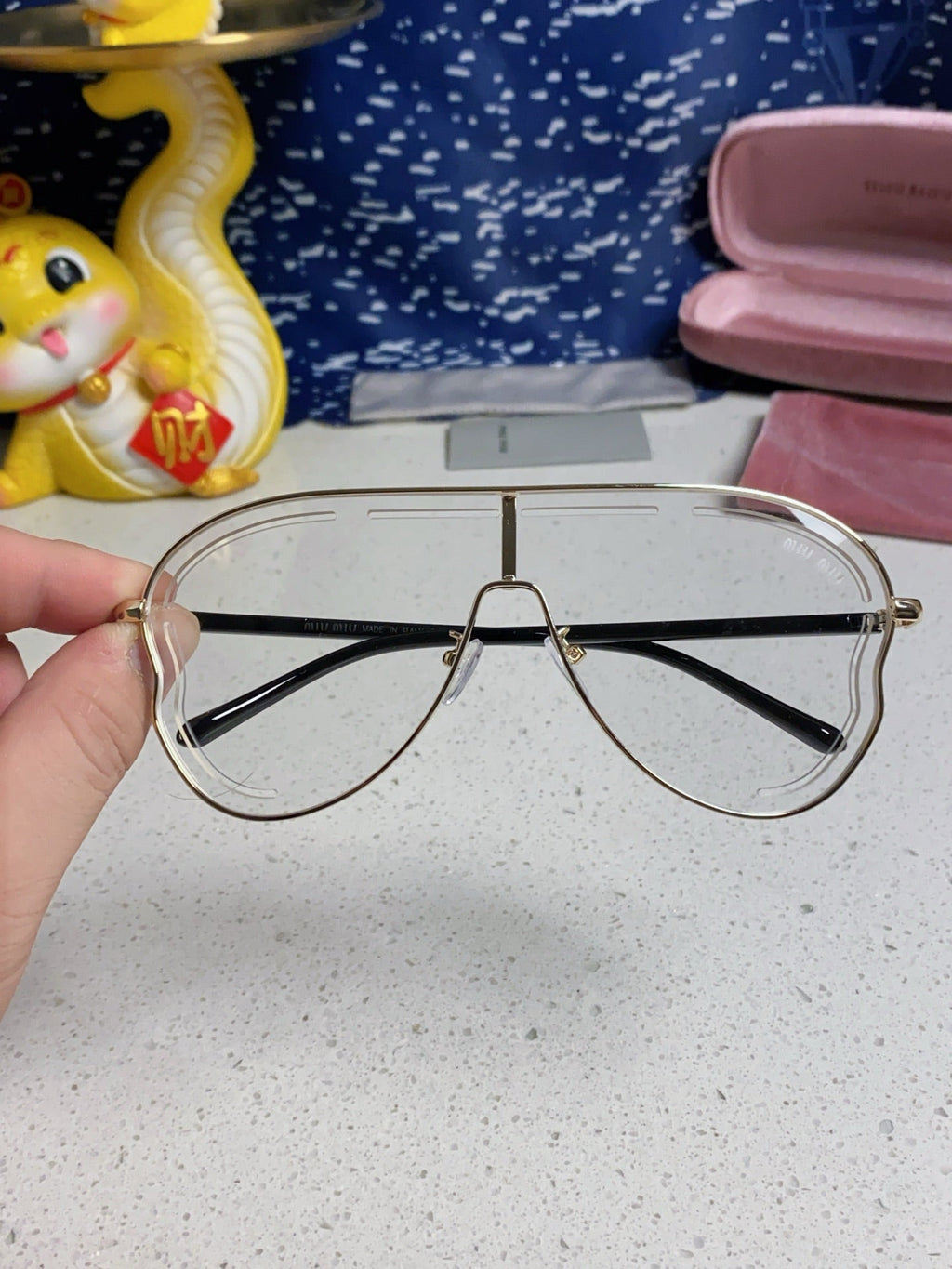 RUNWAY SUNGLASSES 571637 IN GOLD METAL CLEAR LENSES